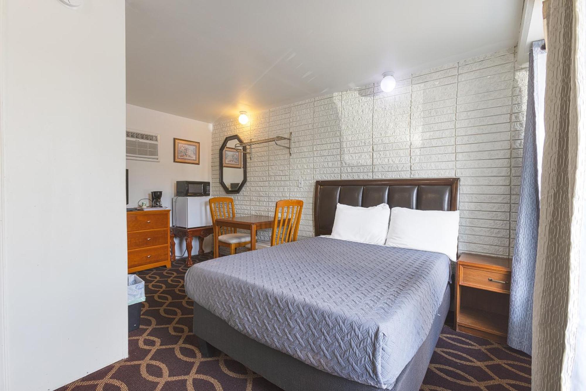 Sonrise Inn Lincoln Hwy By Oyo Breezewood Exterior foto