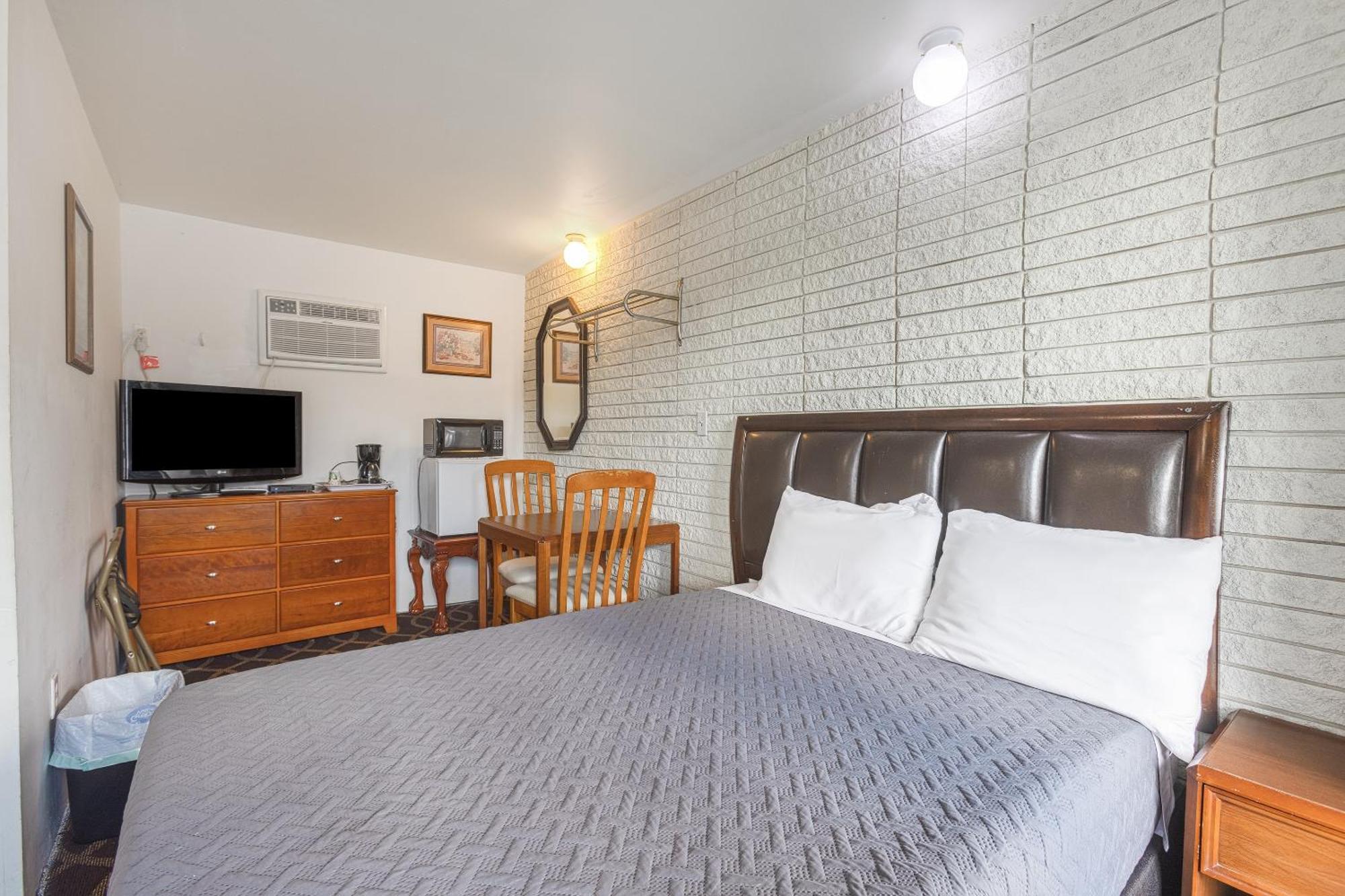 Sonrise Inn Lincoln Hwy By Oyo Breezewood Exterior foto